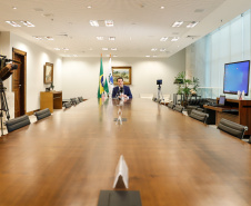 O governador Carlos Massa Ratinho Junior destacou nesta quarta-feira (6) que a união entre os três poderes e o Ministério Público tem sido fator fundamental no combate ao novo coronavírus no Paraná. Ele disse que essa integração será primordial para enfrentar o instante posterior da pandemia, para atender os mais vulneráveis, o setor privado e aqueles que perderam seus empregos.