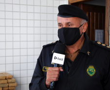 Uma grande operação da Polícia Militar, coordenada pelo 6° Comando Regional da PM (6° CRPM), foi deflagrada na manhã desta quinta-feira  (07/05) para cumprir 12 mandados de Busca e Apreensão contra o tráfico de drogas. Ao todo, seis pessoas foram presas, e 1,5kg de crack, 77 quilos de maconha e duas armas de fogo apreendidos no Litoral do estado.