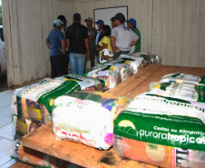 Um trabalho conjunto entre a Coordenadoria Estadual da Defesa Civil e a Superintendência Geral de Diálogo e Interação Social (Sudis) está atendendo os povos e comunidades tradicionais do Paraná, que também são impactados pela pandemia do novo coronavírus. Foto: Elio Andrade/SUDIS