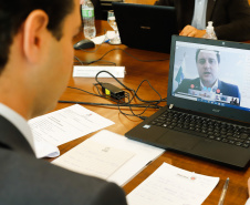 O governador Carlos Massa Ratinho Junior fez uma videoconferência nesta terça-feira (12) com o grupo YPO (Young Presidents Organization) e apresentou um panorama das principais ações do Estado na área da saúde e as perspectivas de retomada da economia depois do pico da Covid-19.
