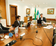 O governador Carlos Massa Ratinho Junior fez uma videoconferência nesta terça-feira (12) com o grupo YPO (Young Presidents Organization) e apresentou um panorama das principais ações do Estado na área da saúde e as perspectivas de retomada da economia depois do pico da Covid-19.
