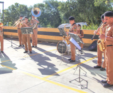 Banda de Música da PM faz homenagem para enfermeiros do Hospital da PM no Dia Internacional da Enfermagem. Foto:PMPR