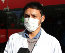 Curitiba, 11 de maio de 2020. Banda da PMPR faz Homenagem aos Enfermeiros do Hospital Cajuru. Foto: Entrevista Sidney Evangelista da Silva, Psicilogo do Nucleo Identidade e Vocação de Saúde do grupo Marista. 