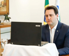 Principal matriz econômica e responsável por 33,9% do Produto Interno Bruto (PIB) paranaense, o agronegócio é um dos pontos-chave da retomada da economia após a crise causada pela pandemia do novo coronavírus. A avaliação foi feita pelo governador Carlos Massa Ratinho Junior em entrevista nesta terça-feira (19) ao canal Terra Viva.
