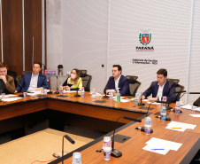 O governador Carlos Massa Ratinho Junior participou nesta quarta-feira (20) de uma videoconferência com o ministro do Desenvolvimento Regional, Rogério Marinho, e defendeu uma mudança no percentual de seguro-garantia (performance bond) para contratação de obras públicas. A matéria que estabelece este marco regulatório tramita no Senado Federal.