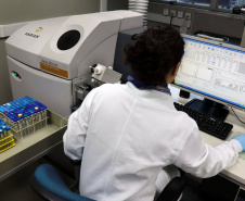 Instituto de Tecnologia do Paraná é hoje referência nacional nesta área. Análises seguem métodos e critérios definidos pela Anvisa.
Foto:TECPAR