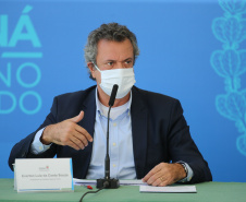 O Governo do Estado realiza coletiva de imprensa com representantes da Secretaria de Desenvolvimento Sustentável e Turismo, Instituto Água e Terra, Sanepar, Copel e Simepar para apresentar um balanço da situação hídrica do Paraná e novas ações para enfrentamento do período de estiagem. Na foto, o presidente do IAT , Everton Luiz da Costa Souza. Curitiba - 27/05/2020 - Foto: Geraldo Bubniak/AEN