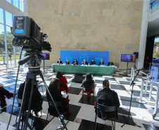 O Governo do Estado realiza coletiva de imprensa com representantes da Secretaria de Desenvolvimento Sustentável e Turismo, Instituto Água e Terra, Sanepar, Copel e Simepar para apresentar um balanço da situação hídrica do Paraná e novas ações para enfrentamento do período de estiagem. Curitiba - 27/05/2020 - Foto: Geraldo Bubniak/AEN