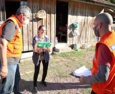 Defesa Civil faz entrega de cestas básicas na cidade de Agudos do Sul. Foto: Ari Dias/AEN