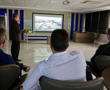 Nesta segunda-feira (01), o superintendente estadual dos Correios no Paraná, Paulo Cezar Kremer dos Santos, visitou o Terminal de Contêineres de Paranaguá (TCP) e se reuniu com o presidente da Portos do Paraná, Luiz Fernando Garcia. Foto: Claudio Neves/Portos do Paraná