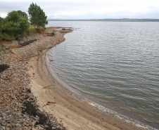 Barragem do Iraí - Construída entre os Municípios de Pinhais e Piraquara, Paraná, a barragem do Rio Iraí destina-se ao abastecimento de água da região metropolitana de Curitiba. 07/04/2020 -  Foto: Geraldo Bubniak/AEN