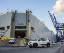 Porto de Paranaguá registra novo recorde mensal.