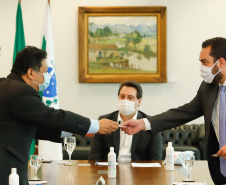 O Paraná recebeu 400 mil máscaras cirúrgicas do Escritório Econômico e Cultural de Taipei no Brasil, organização que representa os interesses de Taiwan no País