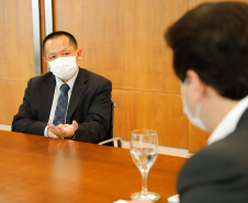 O Paraná recebeu 400 mil máscaras cirúrgicas do Escritório Econômico e Cultural de Taipei no Brasil, organização que representa os interesses de Taiwan no País