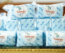 O Paraná recebeu 400 mil máscaras cirúrgicas do Escritório Econômico e Cultural de Taipei no Brasil, organização que representa os interesses de Taiwan no País