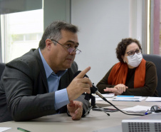 Os secretários da Saúde, Beto Preto, e da Agricultura e do Abastecimento, Norberto Ortigara, participaram nesta terça-feira (16) de uma reunião online com representantes do setor da agropecuária para tratar de ações de enfrentamento à Covid-19 relacionados aos funcionários de frigoríficos. Participaram mais de 100 pessoas ligadas a entidades agropecuárias e à saúde ocupacional. Foto:SESA