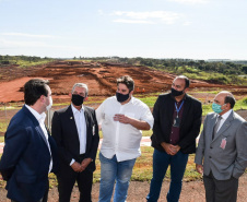 O governador Carlos Massa Ratinho Junior participou nesta quinta-feira (18) de uma reunião com a direção brasileira de Itaipu Binacional, em Foz do Iguaçu, e destacou que a parceria entre o Estado e a hidrelétrica é fundamental para ajudar o Paraná na retomada da economia. Foto:Rubens Fraulini/Itaipu Binacional