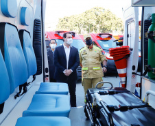 O Governo do Estado reforçou a estrutura do Corpo de Bombeiros do Paraná com a aquisição de 34 novos veículos e seis aparelhos desencarceradores. A entrega dos equipamentos foi feita nesta quarta-feira (24) pelo governador Carlos Massa Ratinho Junior em cerimônia simbólica no Palácio Iguaçu.