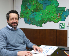 Alessandro Oliveira assumiu a presidência do Instituto Paranaense de Desenvolvimento Educacional (Fundepar). O novo diretor-presidente reforçou o compromisso de oferecer condições adequadas de infraestrutura para as mais de 2,1 mil escolas estaduais e, assim, contribuir com a qualidade de ensino paranaense. Foto:Fundepar