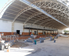 Praça remodelada, feira gastronômica em local coberto, rua revitalizada com mais segurança para motoristas e pedestres e uma escola nova voltada para o ensino médio. O pacote de investimentos do Governo do Estado em Arapongas, na Região Norte, totaliza R$ 13,1 milhões.
