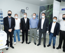 Um antigo problema estrutural da saúde pública de Goioerê, na Região Centro-Oeste, foi resolvido nesta quinta-feira (25) com a entrega, pelo Governo do Estado, de 10 leitos de Unidade de Terapia Intensiva (UTI).  O conjunto de leitos vai funcionar dentro da Santa Casa de Misericórdia do município e, neste primeiro momento, será destinado exclusivamente para atender pacientes infectados pelo coronavírus. A entrega foi feita pelo governador Carlos Massa Ratinho Junior.