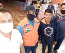 Defesa Civil Estadual apoia FUNAI na entrega de cestas básicas em aldeias indígenas no Paraná. Foto:Defesa Civil