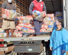 Defesa Civil Estadual apoia FUNAI na entrega de cestas básicas em aldeias indígenas no Paraná. Foto:Defesa Civil
