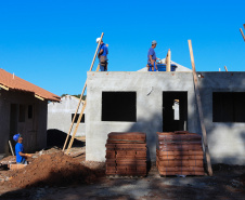Obras da Cohapar mantêm mais de 5 mil empregos no Paraná
