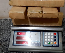 A Operação Metrópolis, ação conjunta entre as forças de segurança da região Oeste, resultou em 281 prisões e 61 mandados de Prisão cumpridos, além de 3,9 toneladas de drogas e 25 armas de fogo retiradas de circulação, entre os dias 26 de junho até esta segunda-feira (06/07). Foto:SESP