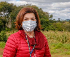 Chefe do núcleo de Pato Branco da Secretaria da Agricultura e Abastecimento, Leunira Vigano Tesser convive diariamente com a revolução causada por uma nova estrada rural nas cidades pequenas.
