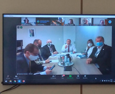 O secretário de Estado da Saúde Beto Preto participou de uma videoconferência nesta quinta-feira (16) com os integrantes da Comissão Externa de Enfrentamento da Pandemia da Covid-19 da Câmara dos Deputados. Participaram o ministro interino da Saúde, Eduardo Pazuello, e a bancada federal do Paraná para discutir a situação pandemia. Foto:  Antonio Américo/SESA