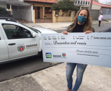 Nota Paraná entrega cheques de R$ 1 milhão e de R$ 200 mil aos sorteados de julho. Foto:SEFA
