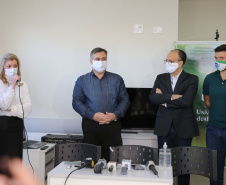 O secretário de Estado da Saúde Beto Preto entrega 57 novos leitos no Hospital Universitário (HU) de Londrina, sendo destinados exclusivamente aos pacientes confirmados e suspeitos da Covid-19, sendo 32 de UTI (adulto e pediátrica) e 25 de enfermaria.   20/07/2020 -  Foto: Geraldo Bubniak/AEN