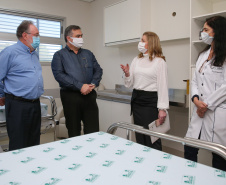O secretário de Estado da Saúde Beto Preto entrega 57 novos leitos no Hospital Universitário (HU) de Londrina, sendo destinados exclusivamente aos pacientes confirmados e suspeitos da Covid-19, sendo 32 de UTI (adulto e pediátrica) e 25 de enfermaria.   20/07/2020 -  Foto: Geraldo Bubniak/AEN
