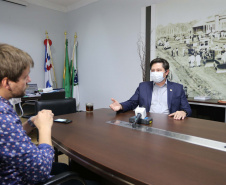 Obras do contorno viário de Palotina que terá extensão de cerca de 16 km e está sendo construído para desviar o trânsito de caminhões do centro da cidade. Entrevista com o  Prefeito Jucenir Stentzler. Foto: Geraldo Bubniak/AEN
