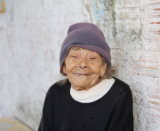  A quase centenária Maria Lourenço de Jesus Silva, 98 anos, arregala os olhos e solta uma baita gargalhada quando descobre que terá logo, logo um restaurante popular na esquina de casa, no bairro Tuiuti, em Maringá, na Região Noroeste.

