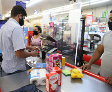 Cartão Comida Boa movimentou R$ 113 milhões no comércio do PR
-  Foto: Geraldo Bubniak/AEN