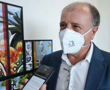 O governador Carlos Massa Ratinho Junior autorizou nesta segunda-feira (10) a licitação da construção da nova sede da prefeitura de Pato Branco, no Sudoeste do Estado. O Governo do Estado aportará R$ 20 milhões, a fundo perdido, por meio da Secretaria de Desenvolvimento Urbano e de Obras Públicas. Haverá contrapartida de cerca de R$ 8 milhões do município. O valor máximo estipulado no pregão será de R$ 28.539.238,68.

