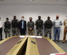 A Secretaria da Segurança Pública promoveu, nesta segunda-feira (10/08), a assinatura de um termo de cooperação técnica mútua entre o Batalhão de Operações Especiais (BOPE) e a Prefeitura Municipal de Piraquara