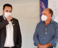 O governador Carlos Massa Ratinho Junior assinou nesta sexta-feira (14) a ordem de serviço para o início da pavimentação asfáltica de 13 ruas do Jardim Morumbi, no bairro Estados, em Fazenda Rio Grande, na Região Metropolitana de Curitiba. O Jardim Morumbi tem 5 mil moradores.