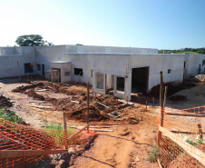 Um dos grandes produtores de alimentos do Paraná, o município de Umuarama, na região Noroeste, trabalha para fechar todo o ciclo que envolve a alimentação, desde o apoio ao plantio até a garantia da segurança alimentar de cada um de seus 112 mil habitantes. Dentro deste processo, uma engrenagem importante está em construção: o Restaurante Popular de Umuarama tem a previsão de servir, a partir do ano que vem, até mil refeições diariamente, a um baixo custo.
