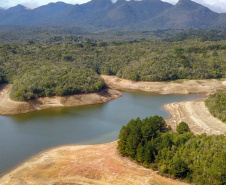 Chuvas não diminuem os  efeitos da estiagem severa
. Piraquara 1. 08/2020.