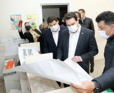 O governador também vistoriou as futuras instalações da Unidade de Pronto-Atendimento (UPA) de Santana, que deve começar a funcionar em novembro. O Estado cedeu ao município o prédio de mais de 2 mil metros quadrados. A previsão é atender até 400 pessoas por dia.