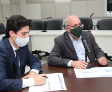 Em videoconferência, secretários de Estado debateram nesta quarta-feira (19) ações para implementar programas que estimulem a retomada econômica pela geração de emprego e renda no Paraná.Foto:SEJUF