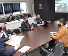 Em videoconferência, secretários de Estado debateram nesta quarta-feira (19) ações para implementar programas que estimulem a retomada econômica pela geração de emprego e renda no Paraná.Foto:SEJUF