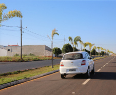 Obras de pavimentação na Av. Marginal e Rua Albino Guzella.  Os investimentos irão melhorar ainda mais o trânsito em Guaira, reduzindo o número de veículos na via principal que passa por dentro da cidade.   06/08/2020 -  Foto: Geraldo Bubniak/AEN