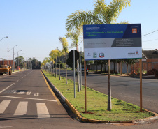 Obras de pavimentação na Av. Marginal e Rua Albino Guzella.  Os investimentos irão melhorar ainda mais o trânsito em Guaira, reduzindo o número de veículos na via principal que passa por dentro da cidade.   06/08/2020 -  Foto: Geraldo Bubniak/AEN