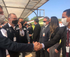 O secretário estadual da Segurança Pública, Romulo Marinho Soares, participou nesta segunda-feira (24), no Parque Tecnológico de Itaipu, em Foz do Iguaçu, junto com o ministro da Justiça e Segurança Pública, André Mendonça, da divulgação do balanço da 22ª fase da Operação Nova Aliança. Foto:SESP