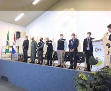 O secretário estadual da Segurança Pública, Romulo Marinho Soares, participou nesta segunda-feira (24), no Parque Tecnológico de Itaipu, em Foz do Iguaçu, junto com o ministro da Justiça e Segurança Pública, André Mendonça, da divulgação do balanço da 22ª fase da Operação Nova Aliança. Foto:SESP