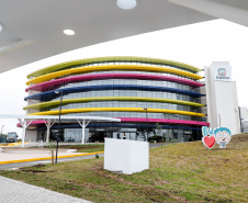 O governador Carlos Massa Ratinho Junior participou nesta terça-feira (01), em Curitiba, da inauguração do Erastinho, o primeiro hospital oncopediátrico do Sul do País. 